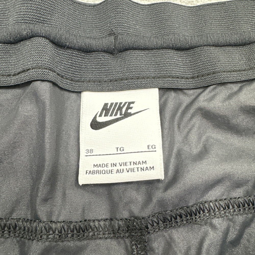 Nike Black Cargo Pants with White Zip Detail - Picture 2 of 16